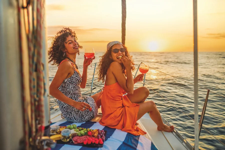 Albufeira: Benagil Sunset Food Tasting, DJ & Open Bar